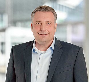 Portraitfoto Ansprechpartner Fachbereich Kraftfahrzeugtechnik Christof Kerkhoff