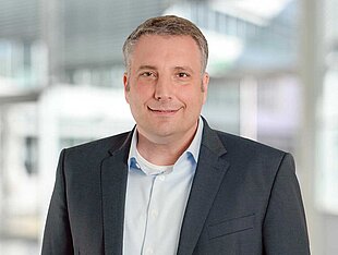 Portraitfoto Ansprechpartner Fachbereich Kraftfahrzeugtechnik Christof Kerkhoff