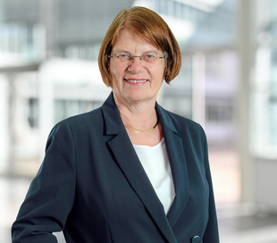 Portraitfoto Dorothea Velikonja