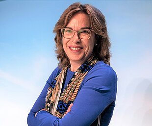 Portraitfoto Dr. rer.nat. Ljuba Woppowa, Geschäftsführerin VDI-Gesellschaft Verfahrenstechnik und Chemieingenieurwesen